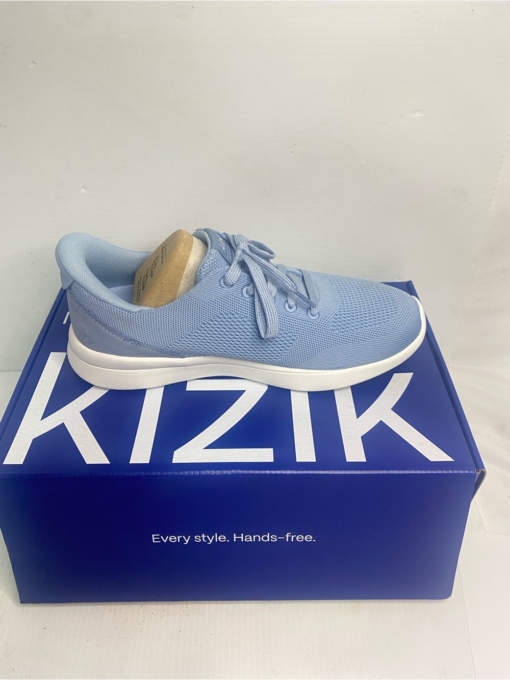 Kizik Women's 8.5 Athletic Sneakers - Light Blue - Picture 5 of 7